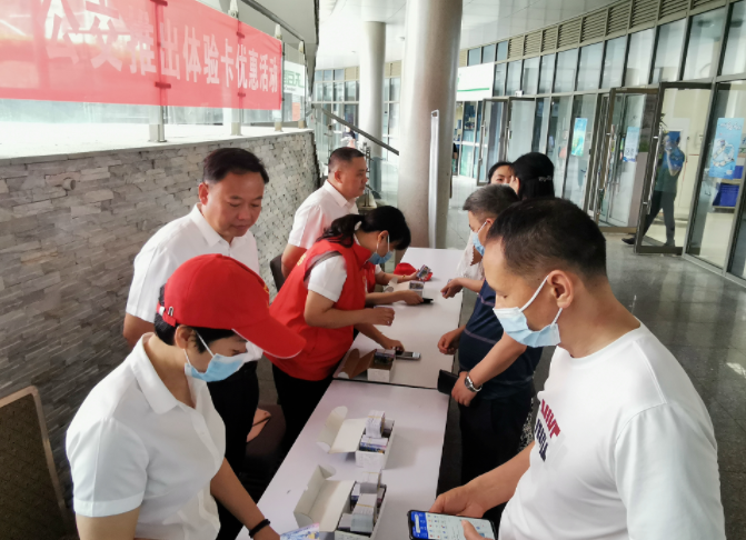 鷹潭公交：宣傳+推廣 開(kāi)展 “踐行綠色出行，共建生態(tài)文明”主題活動(dòng)
