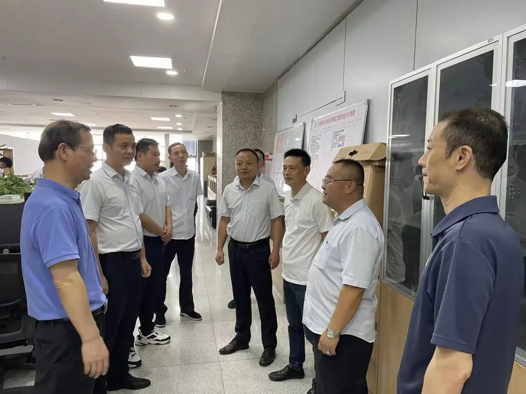 黃俊一行督查都市城際公交“雙節(jié)”前黨風廉政、安全生產(chǎn)工作