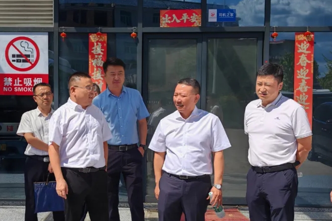 李偉一行調(diào)研上饒汽運、婺源公交
