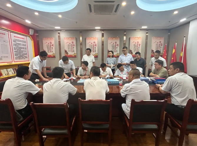 都市城際公交 南昌交投集團(tuán)安全專家檢查組檢查安全、機(jī)務(wù)工作