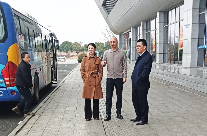 吉安公司赴撫州長運(yùn)、鷹潭公交考察學(xué)習(xí) 肖良芝參加調(diào)研